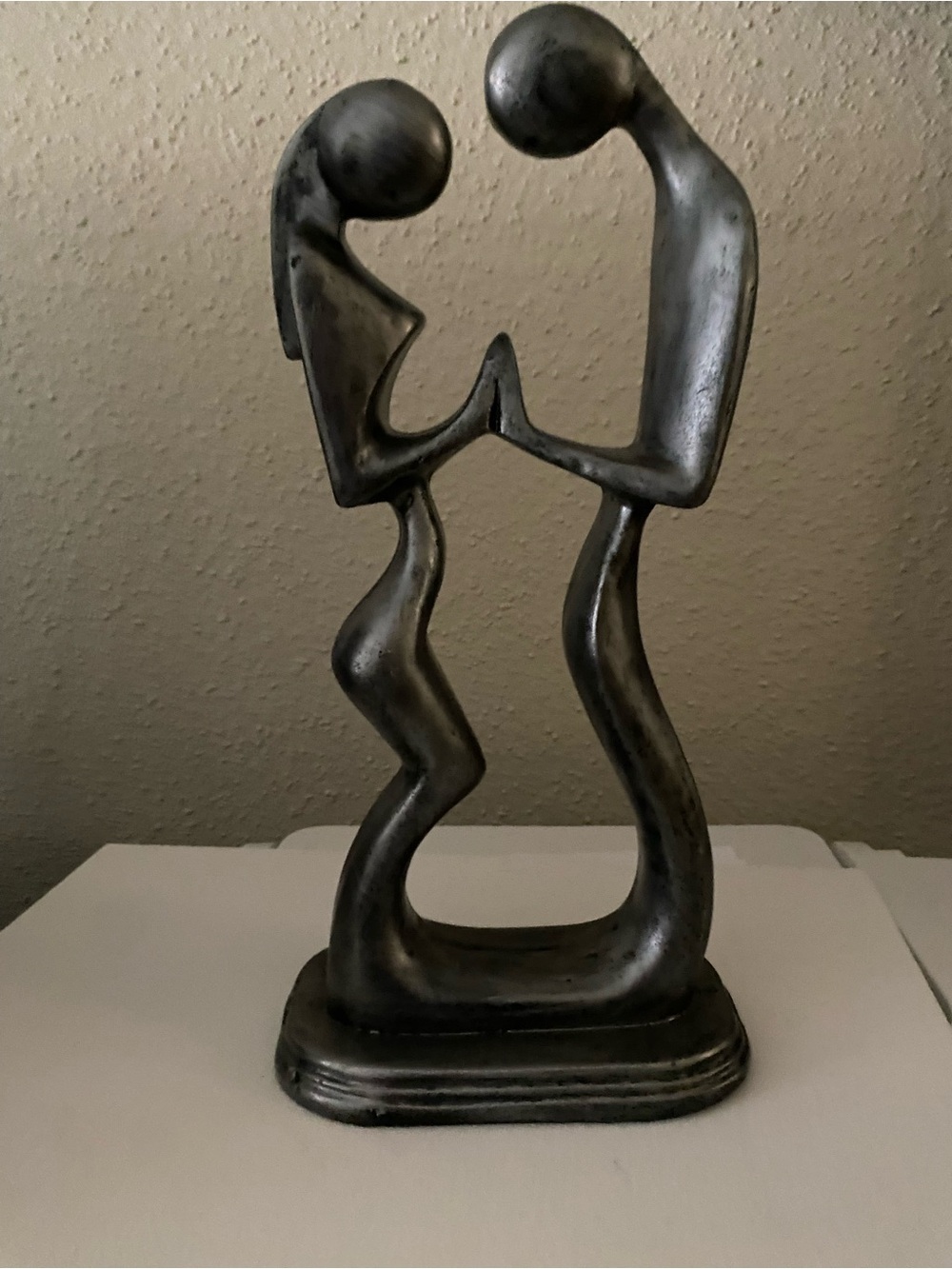 Source Unknown Metallic Gray Abstract Couple Sculpture